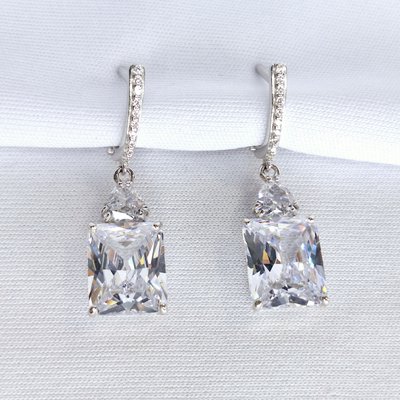 Серьги длинные из серебра с фианитами, 925, 32 850 тг