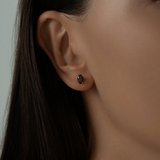 Серьги-пусеты из серебра с гранатами из серебро — вид 2