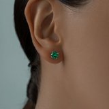 Серебряные пусеты с зелёным фианитом из серебро — вид 3