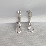 Серьги из серебра с фианитами из серебро