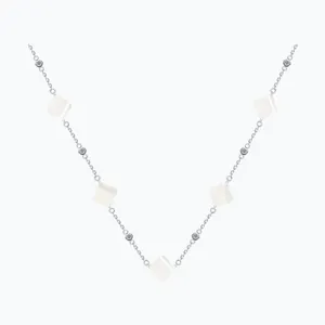 Колье из серебра с перламутром и фианитами