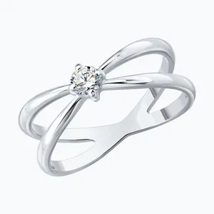 Кольцо из серебра с бриллиантом выращенным