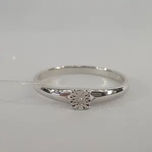 Помолвочное кольцо из серебра с бриллиантом