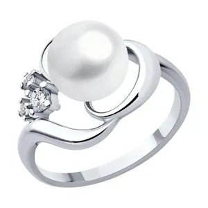 Кольцо из серебра с жемчугом и фианитами