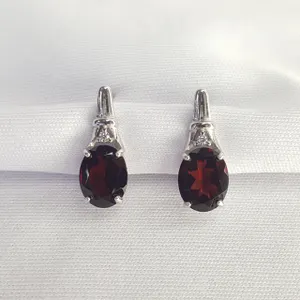 Серьги из серебра с гранатами