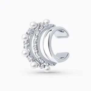 Серьга из серебра с жемчугом и фианитами