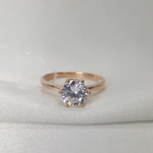 Помолвочное кольцо из позолоченного серебра