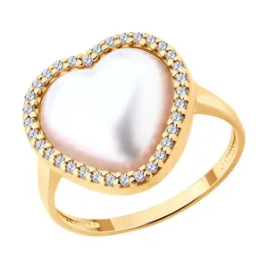 Кольцо из золочёного серебра с синтетическим жемчугом и фианитами