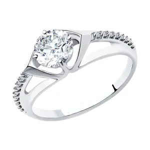 Кольцо из серебра с фианитами