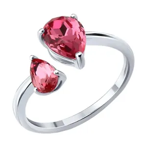 Кольцо из серебра с кристаллами