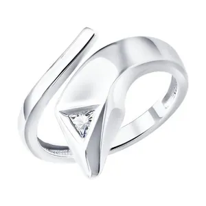 Кольцо из серебра с фианитом