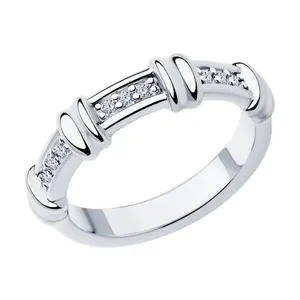 Кольцо из серебра с фианитами