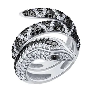 Кольцо из серебра с фианитами