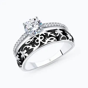 Кольцо из серебра с чёрной эмалью и фианитом