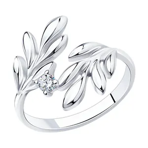 Кольцо из серебра с фианитом