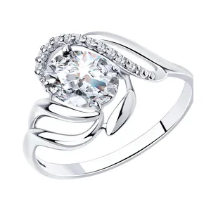 Кольцо из серебра с фианитами