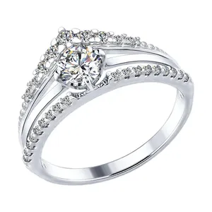 Кольцо из серебра с фианитами