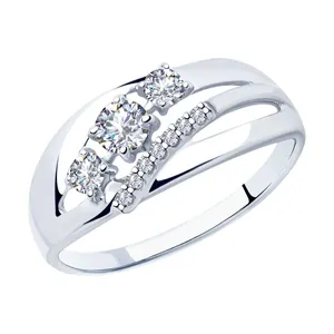 Кольцо из серебра с фианитами