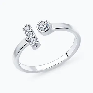 Кольцо из серебра с фианитами