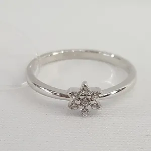 Кольцо из серебра с фианитами