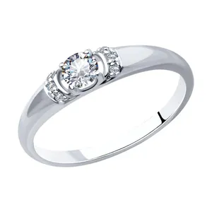 Кольцо из серебра с фианитами