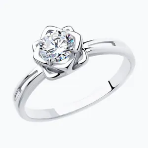 Кольцо из серебра с фианитом