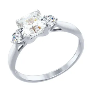 Кольцо из серебра с фианитами