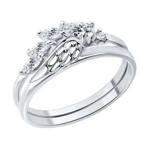 Кольцо из серебра с фианитами