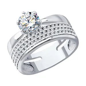 Кольцо из серебра с фианитами