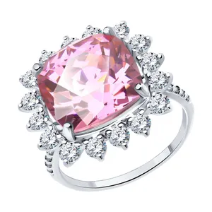 Кольцо из серебра с фианитами