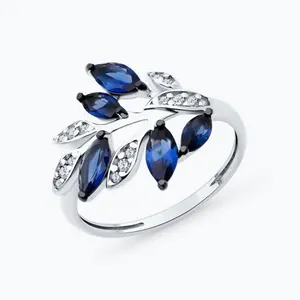 Кольцо из серебра с фианитами