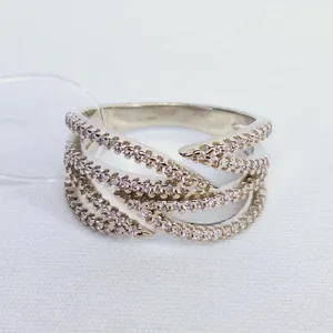 Кольцо из серебра с фианитами