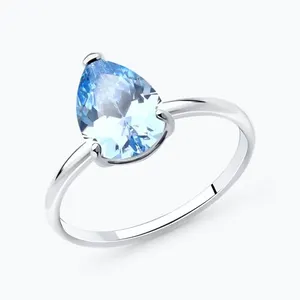 Кольцо из серебра с фианитом