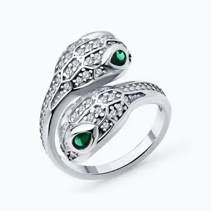 Кольцо из серебра с фианитами