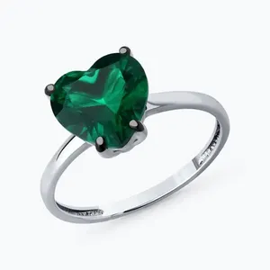 Кольцо из серебра с фианитом