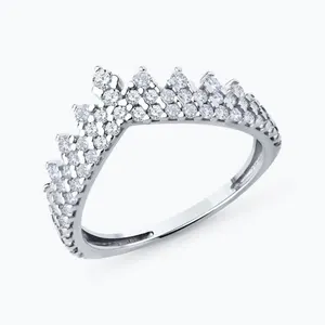 Кольцо из серебра с фианитами