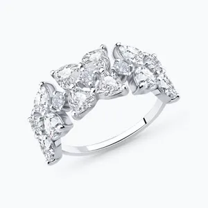 Кольцо из серебра с фианитами