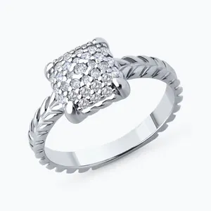 Кольцо из серебра с фианитами