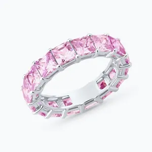 Кольцо из серебра с фианитами