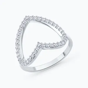 Кольцо из серебра с фианитами