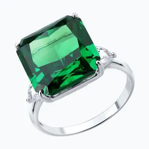 Кольцо из серебра с фианитами