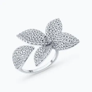 Кольцо из серебра с фианитами