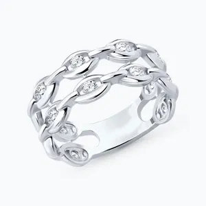 Кольцо из серебра с фианитами