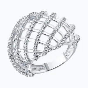 Кольцо из серебра с фианитами