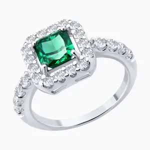 Кольцо из серебра с фианитами