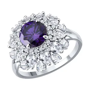 Кольцо из серебра с фианитами