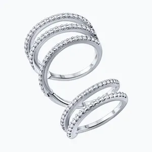 Кольцо из серебра с фианитами