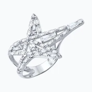 Кольцо из серебра с фианитами