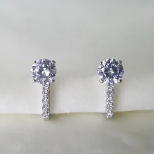 Серьги из серебра с фианитами