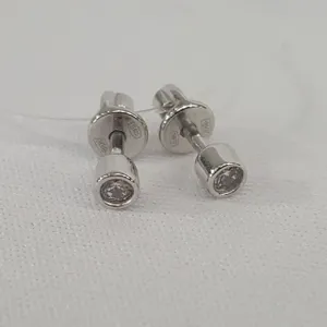 Серьги-пусеты из серебра с фианитами